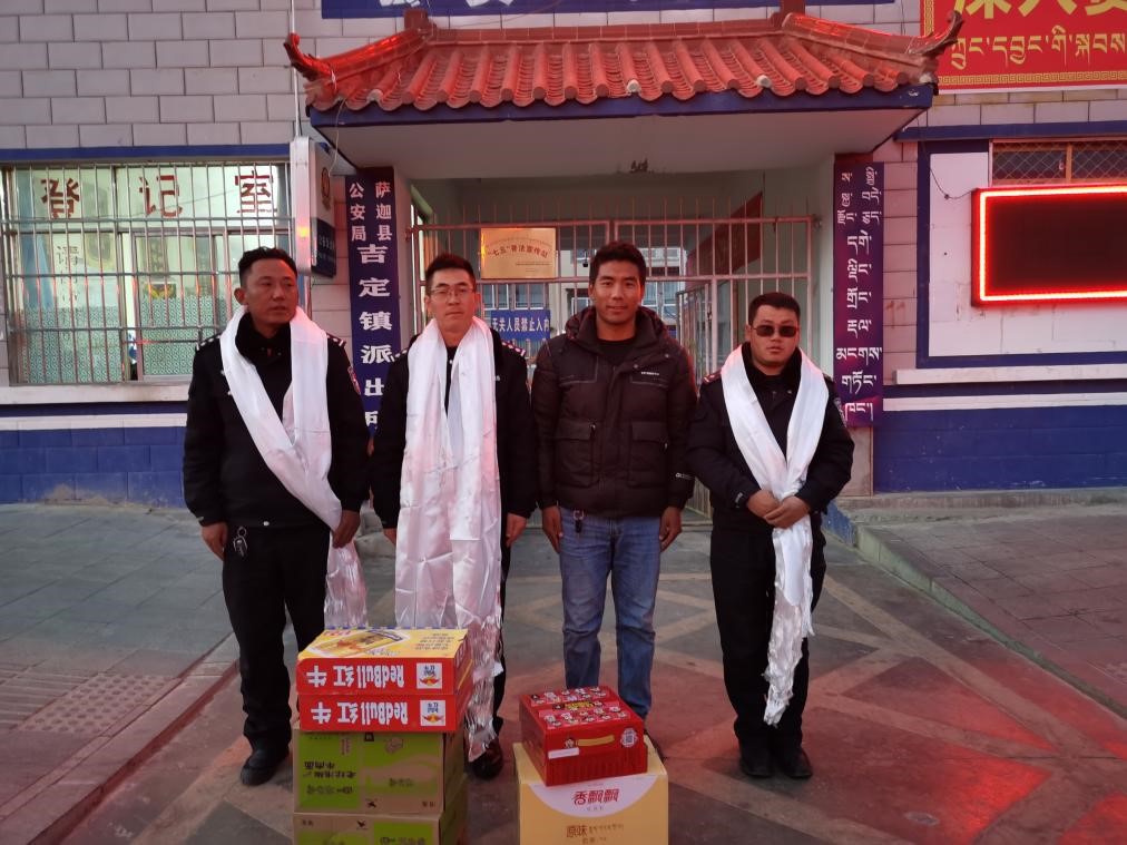 點(diǎn)贊！西藏圣凈環(huán)保服務(wù)有限公司送去的這份愛(ài)心